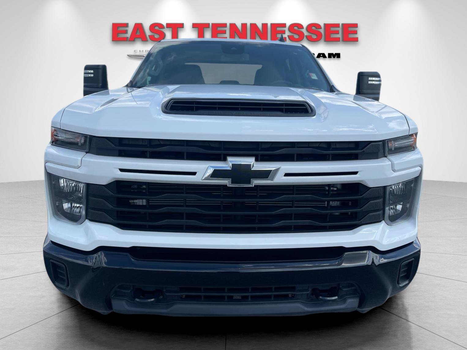 Used 2024 Chevrolet Silverado 2500 Custom w/ Custom Value Package AWD/4WD image 9