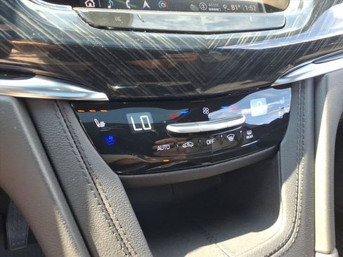 Certified 2024 Cadillac XT6 Premium Luxury w/ LPO, Floor Liner Package image 34