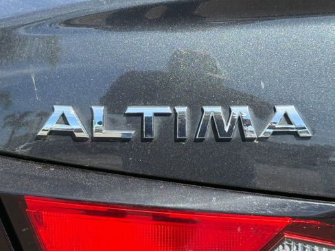 Used 2021 Nissan Altima 2.5 SV image 18