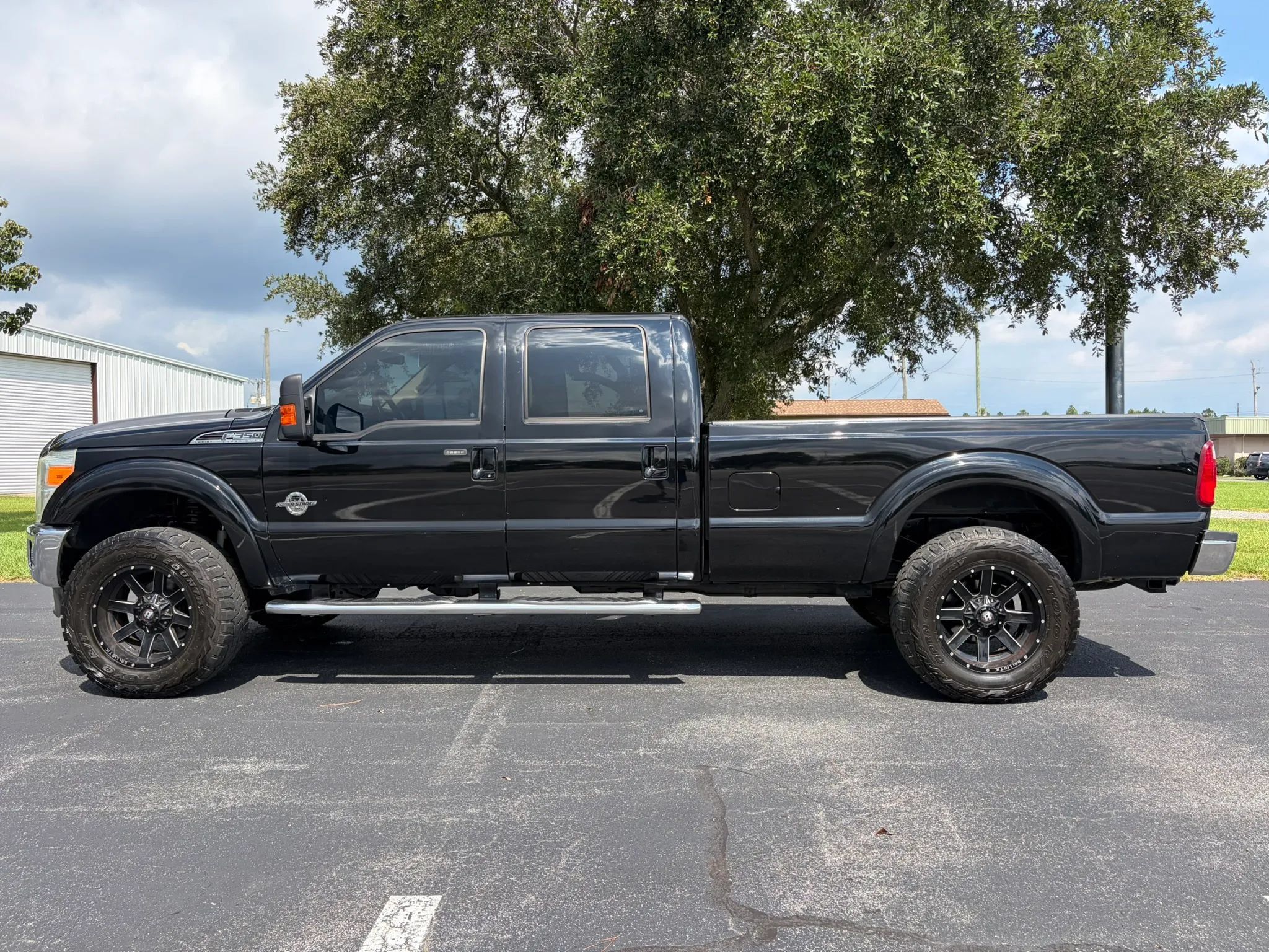 Used 2011 Ford F350 Lariat w/ Lariat Ultimate Pkg AWD/4WD image 4