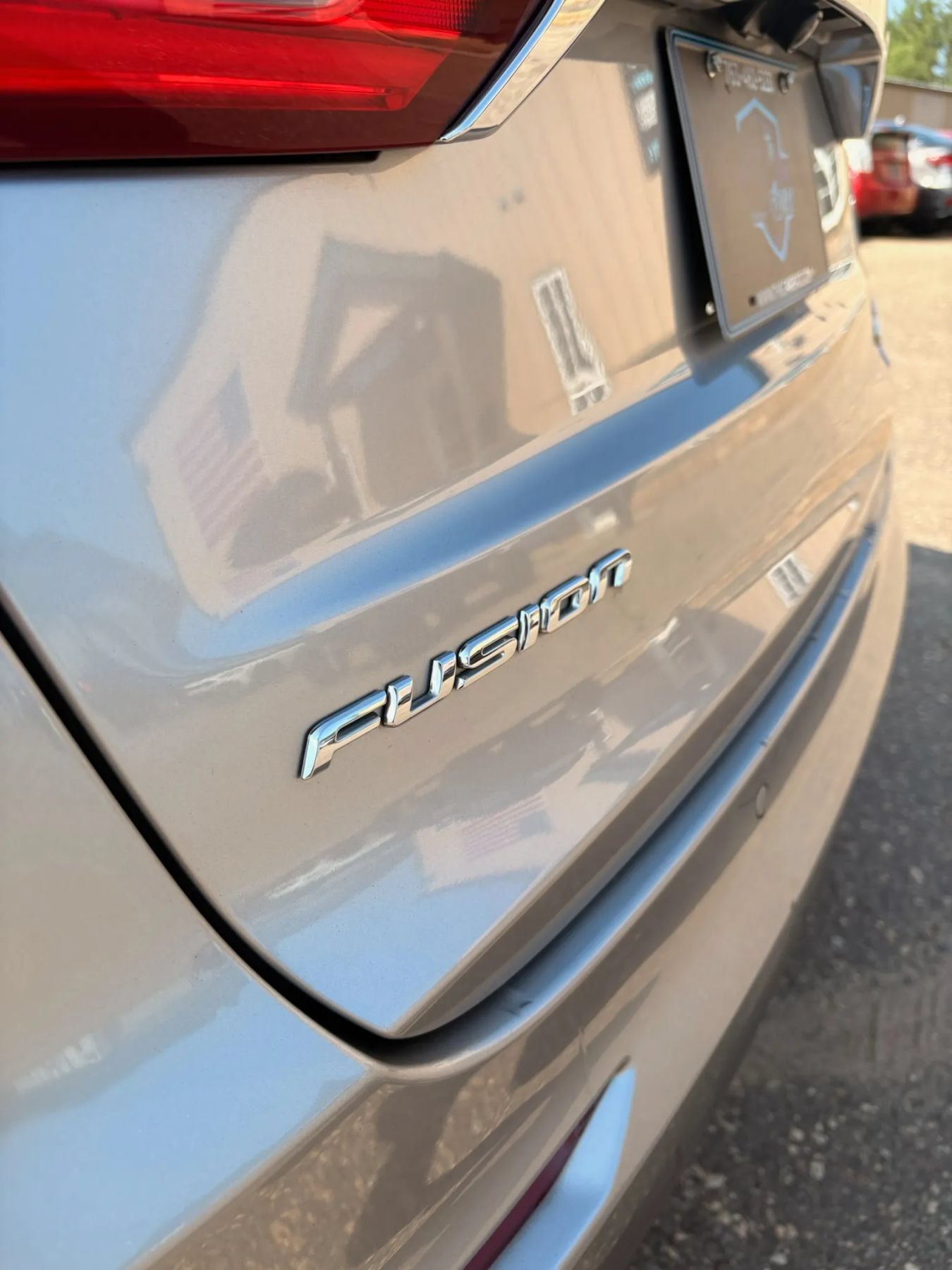 Used 2020 Ford Fusion SE FWD image 38