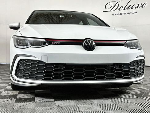 Used 2024 Volkswagen GTI SE FWD image 30