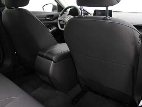 Used 2025 Nissan Altima 2.5 S FWD image 21