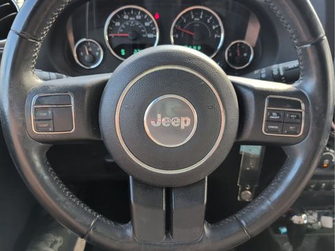 Certified 2018 Jeep Wrangler Unlimited Sahara image 11