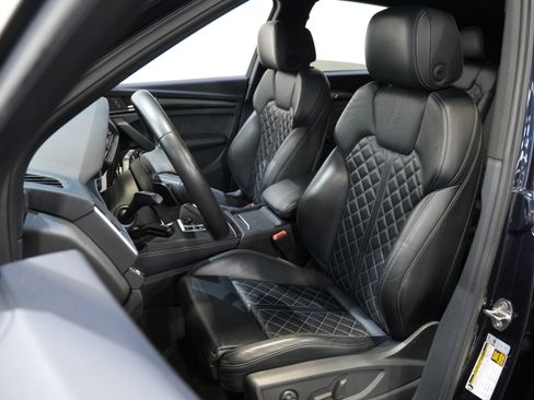Used 2019 Audi SQ5 Premium Plus AWD/4WD image 28