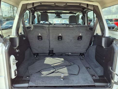 Certified 2025 Jeep Wrangler Sahara image 18