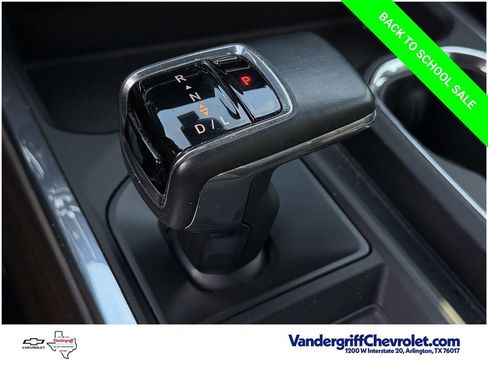 Certified 2024 Chevrolet Silverado 1500 High Country w/ High Country Premium Package AWD/4WD image 17