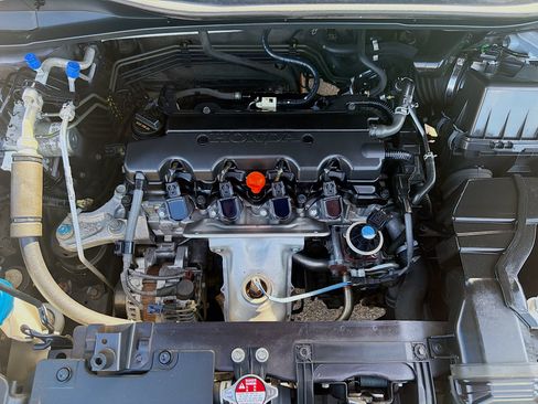 Used 2018 Honda HR-V LX image 30