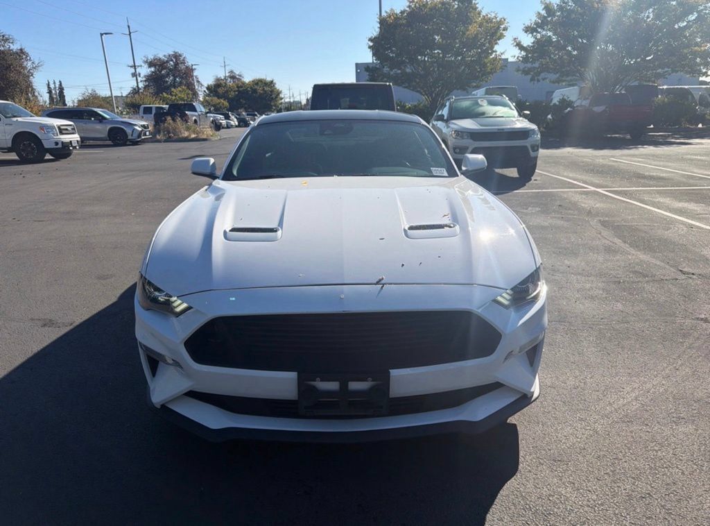 Used 2021 Ford Mustang GT RWD image 2