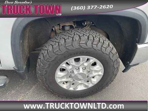 Used 2020 Chevrolet Silverado 3500 LTZ w/ LTZ Plus Package AWD/4WD image 37