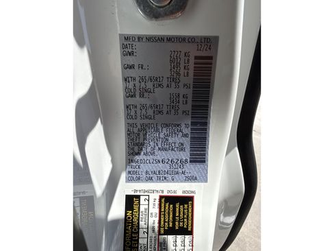Used 2025 Nissan Frontier SV RWD image 41
