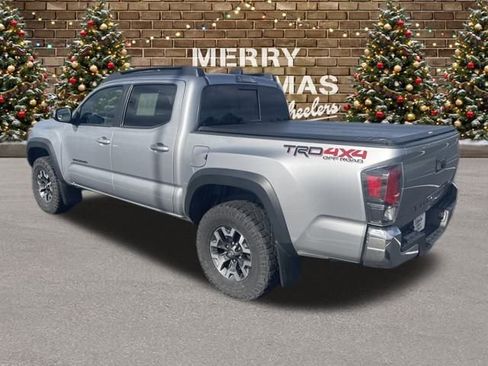 Used 2021 Toyota Tacoma TRD Off-Road image 3