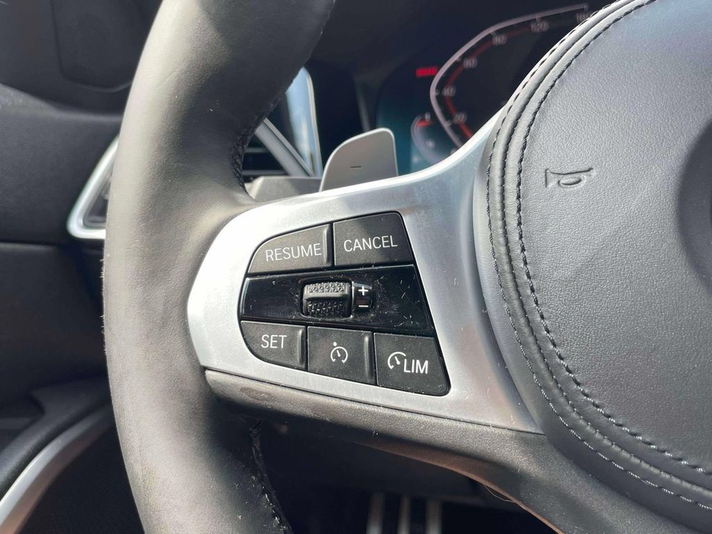 Used 2019 BMW 330i xDrive Sedan w/ M Sport Package AWD/4WD image 23