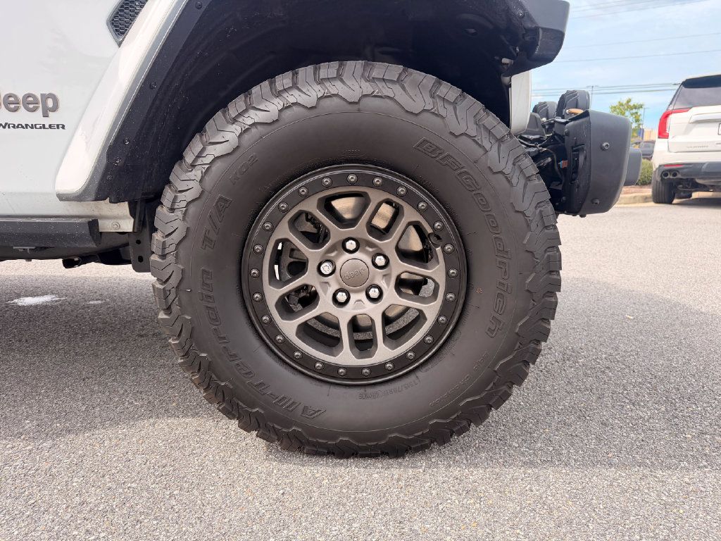 Used 2023 Jeep Wrangler Unlimited Rubicon 392 w/ Xtreme Recon 35" Tire Package AWD/4WD image 28