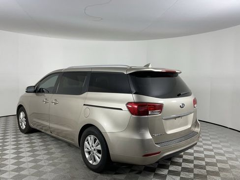 Used 2016 Kia Sedona LX w/ LX Convenience Package image 7
