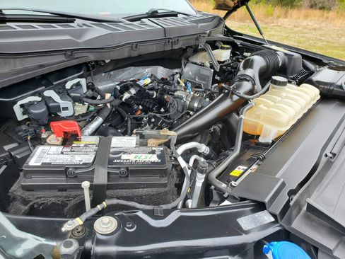 Used 2021 Ford F150 XLT w/ Equipment Group 301A Mid image 5