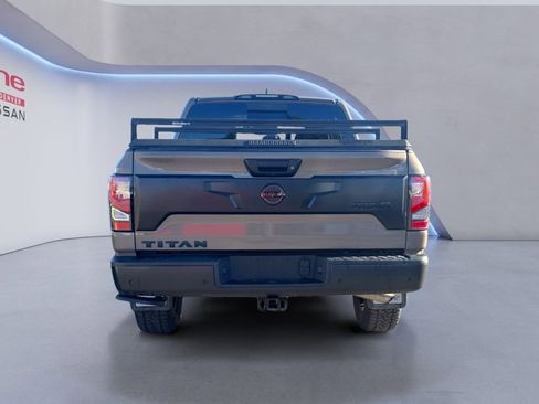 Used 2024 Nissan Titan PRO-4X w/ Pro-4x Convenience Package image 4