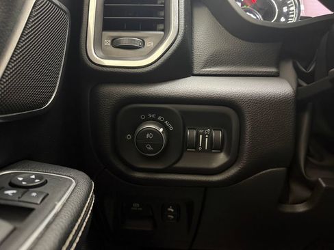 Used 2023 RAM 1500 Laramie AWD/4WD image 16