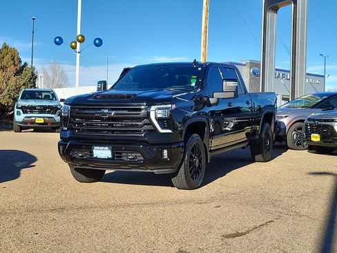 Used 2025 Chevrolet Silverado 2500 High Country w/ Midnight Edition image 4