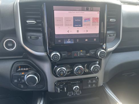 New 2026 RAM 1500 Express AWD/4WD image 17