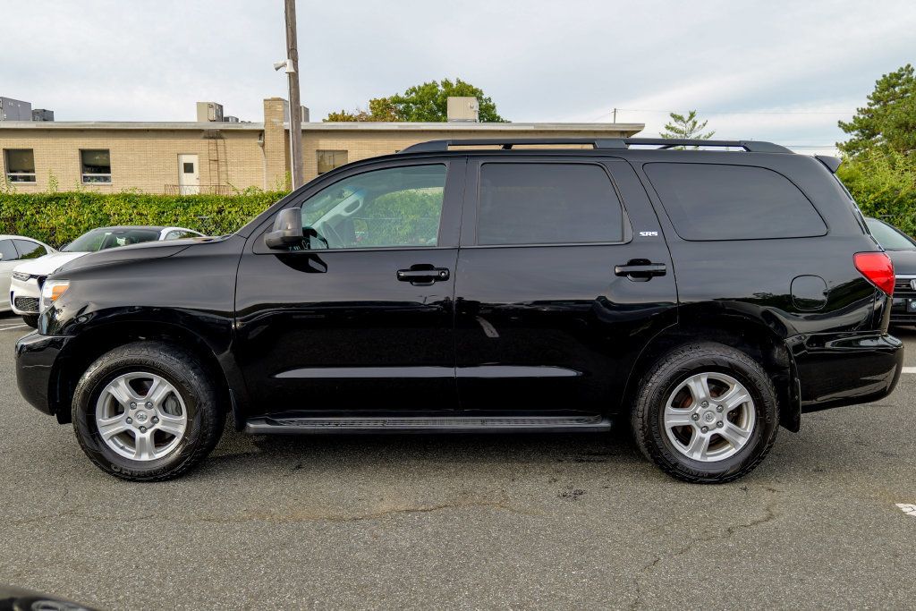 Used 2013 Toyota Sequoia SR5 AWD/4WD image 4