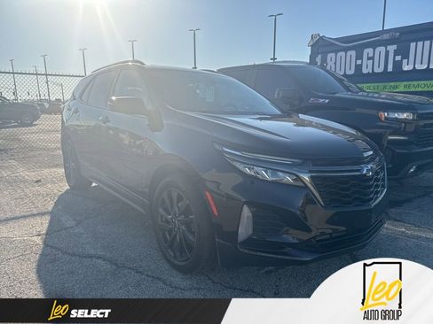 Used 2023 Chevrolet Equinox RS w/ RS Leather Package image 10
