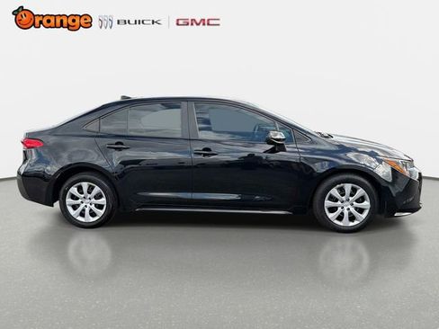 Used 2024 Toyota Corolla LE FWD image 2