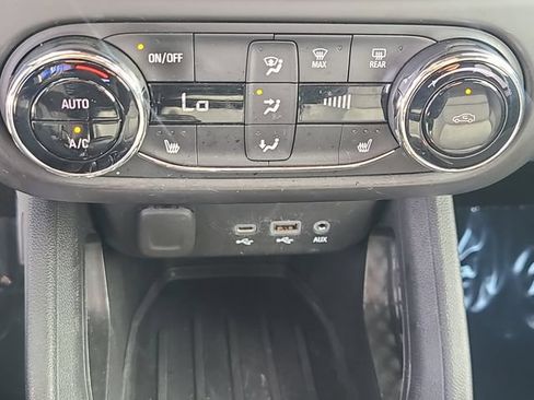 Used 2023 Chevrolet TrailBlazer RS w/ Convenience Package FWD image 28