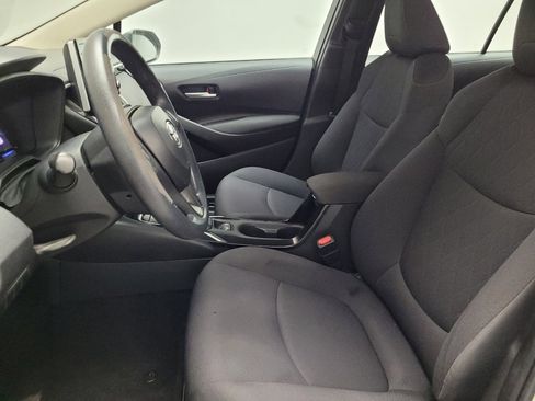 Used 2021 Toyota Corolla LE image 17