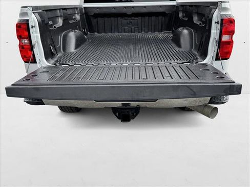 Used 2015 Chevrolet Silverado 2500 LT w/ LT Convenience Package image 8