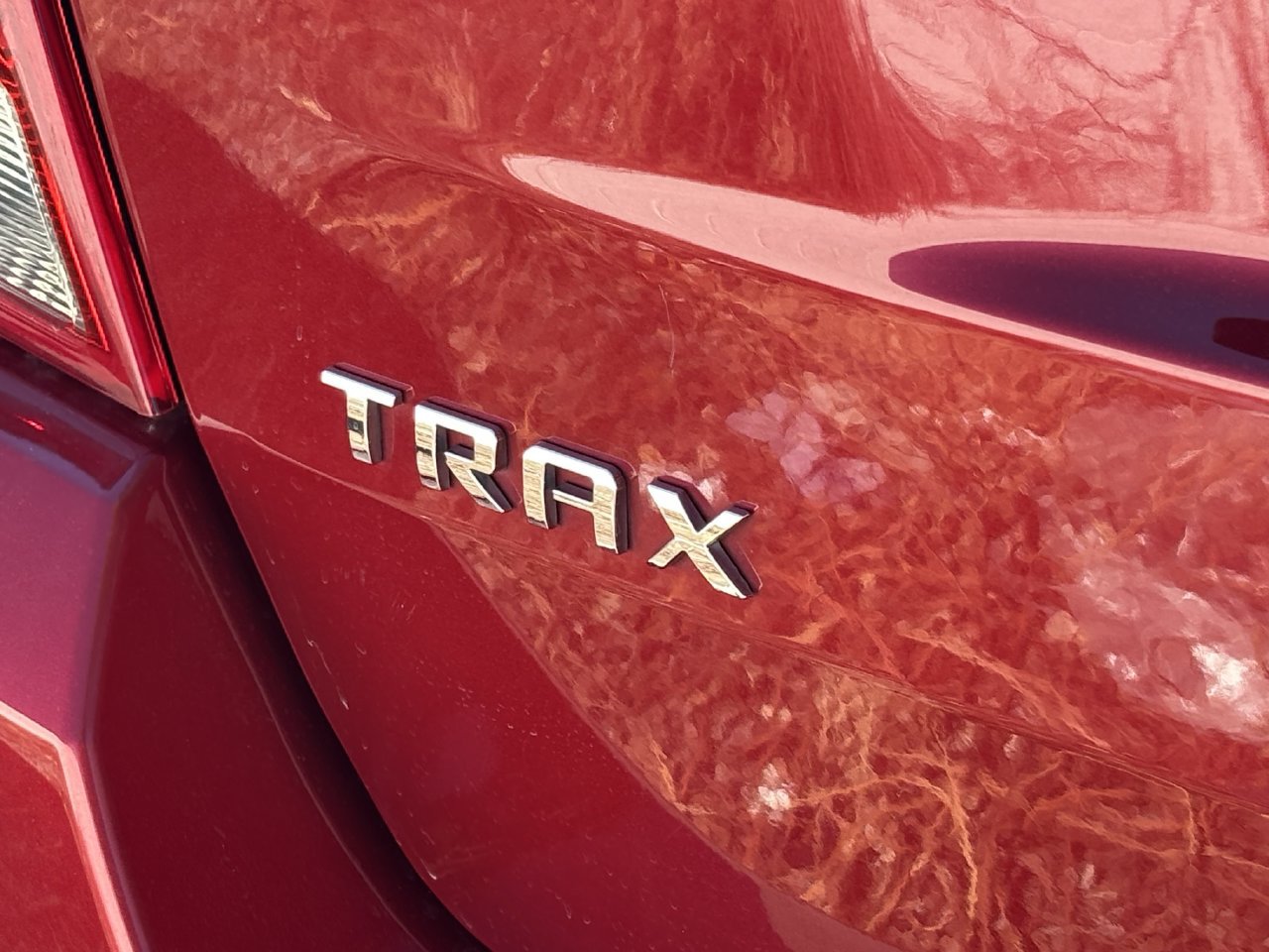 Used 2020 Chevrolet Trax LT FWD image 6