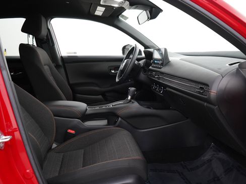Used 2024 Honda HR-V Sport image 12