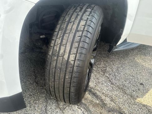 Used 2020 Chevrolet Tahoe LS w/ Enhanced Driver Alert Package RWD image 58