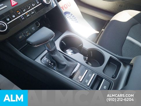 Used 2025 Hyundai Sonata SE image 23