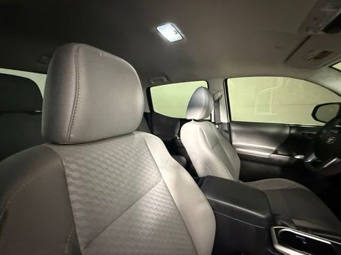 Used 2021 Toyota Tacoma SR5 RWD image 34