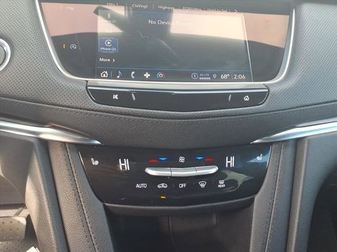 Used 2025 Cadillac XT5 Luxury image 15