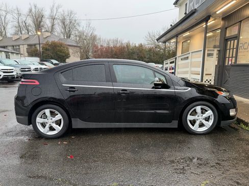 Used 2014 Chevrolet Volt FWD image 8