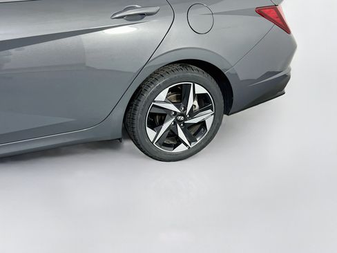 Used 2023 Hyundai Elantra SEL w/ Convenience Package FWD image 30