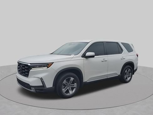 Used 2024 Honda Pilot EX-L image 4