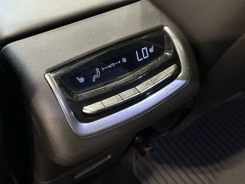 Used 2020 Cadillac XT6 Sport image 30