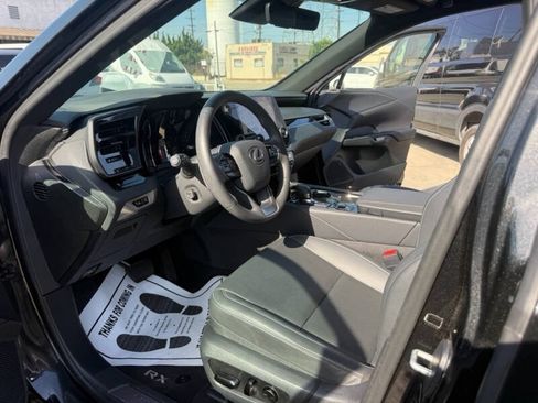 Used 2025 Lexus RX 350 FWD w/ Technology Package image 19