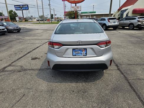 Used 2025 Toyota Corolla LE FWD image 7