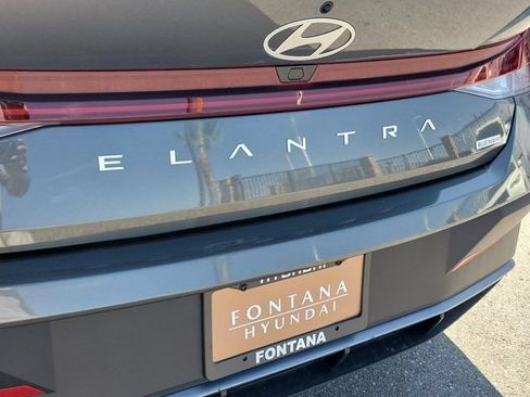 New 2026 Hyundai Elantra Hybrid FWD image 26