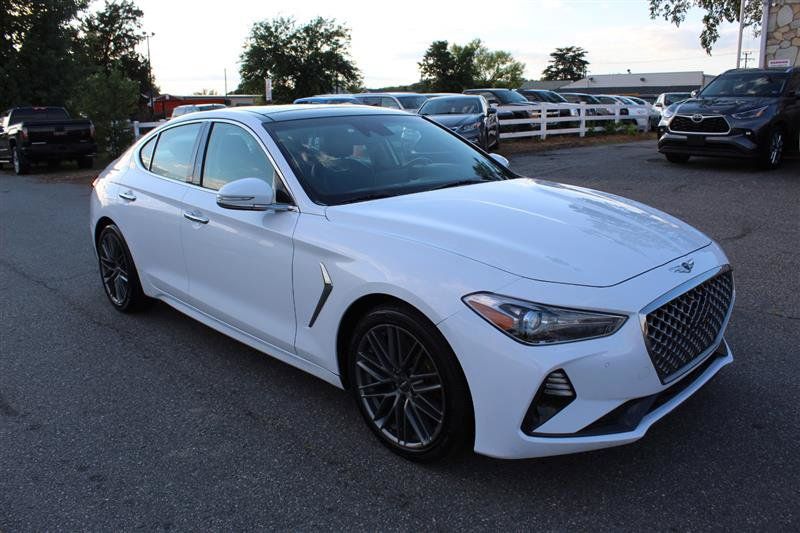 Used 2019 Genesis G70 2.0T Advanced w/ Elite Package RWD image 9