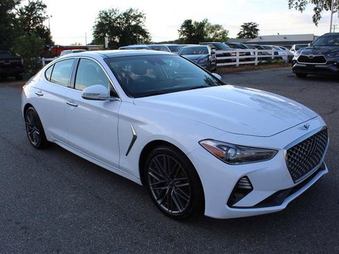 Used 2019 Genesis G70 2.0T Advanced w/ Elite Package RWD image 9