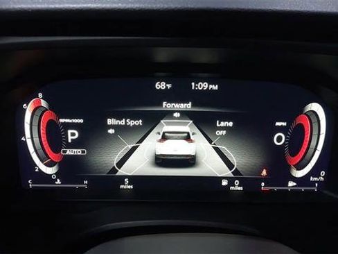 Used 2025 Nissan Rogue SL AWD/4WD image 22