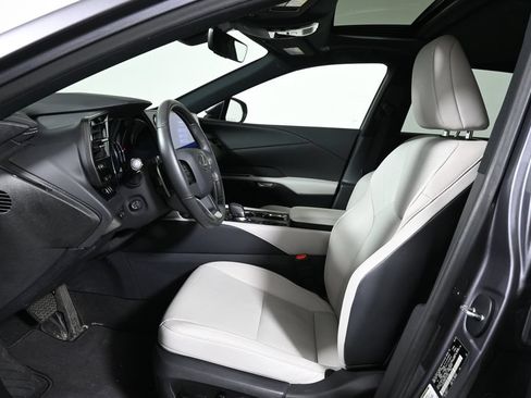 Used 2023 Lexus RX 350 Premium w/ Accessory Package AWD/4WD image 3