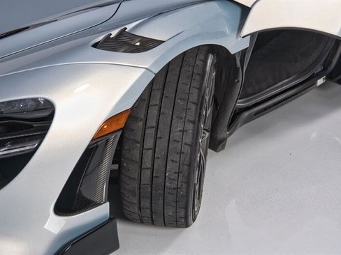 Used 2022 McLaren 765LT RWD image 43