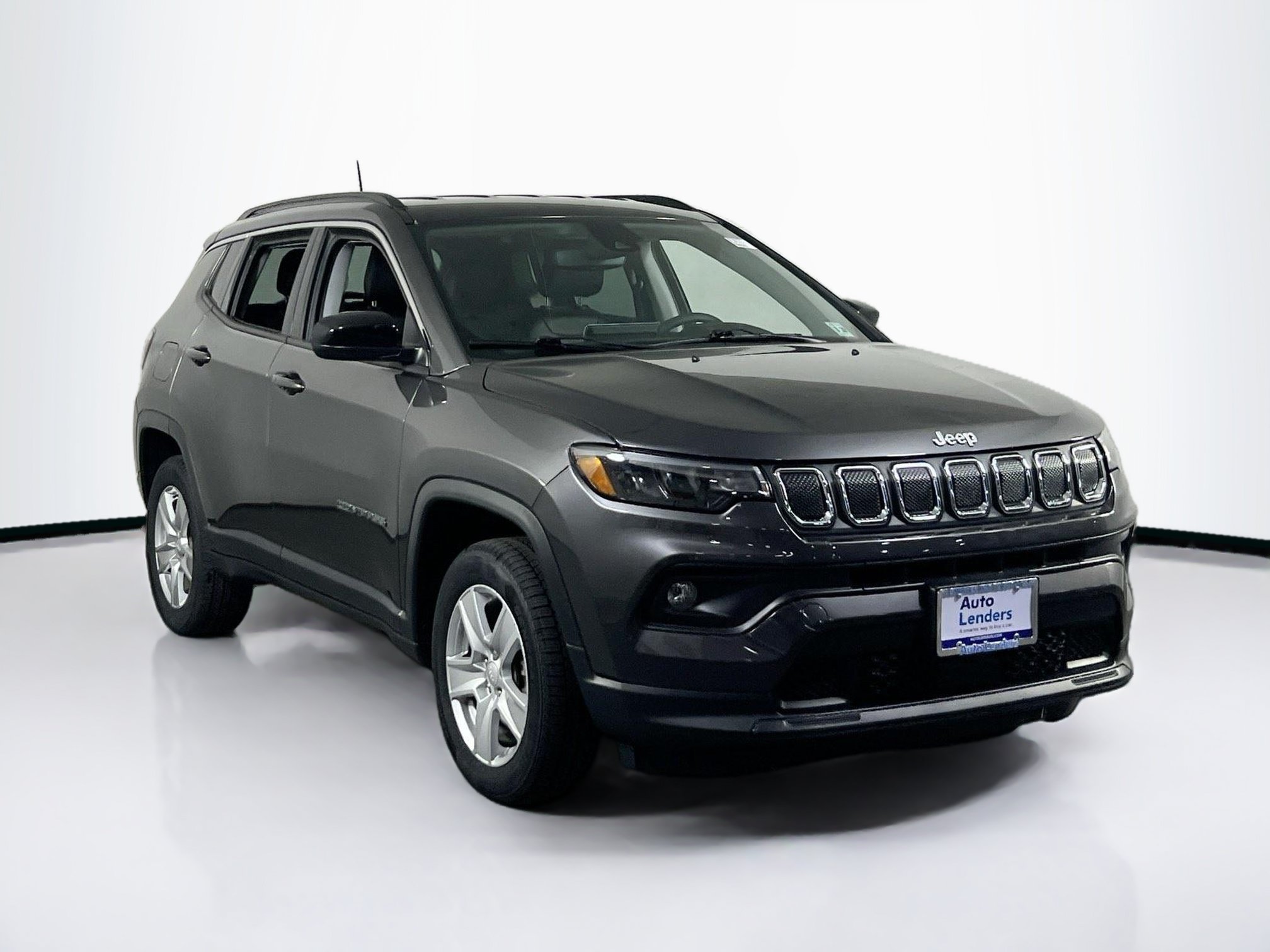 Used 2022 Jeep Compass Latitude AWD/4WD image 3