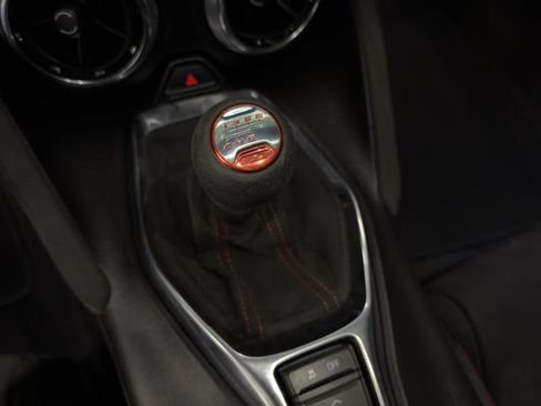Certified 2019 Chevrolet Camaro ZL1 RWD image 22